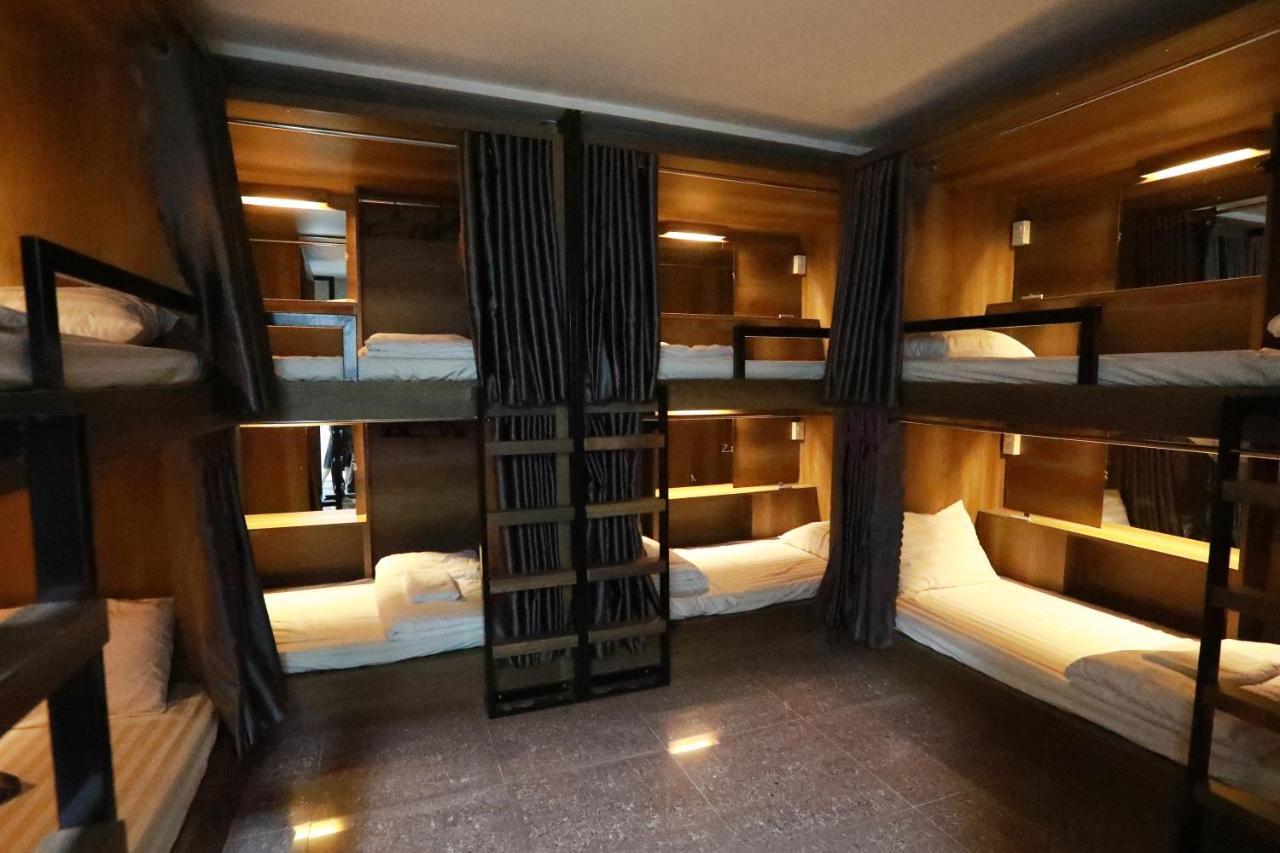 Bui Vien Street Hostel Хошимин Екстериор снимка